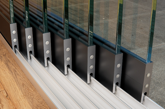 Breedte tot 705cm Glas breedte 7 x 103 cm, 675 tot 705cm
